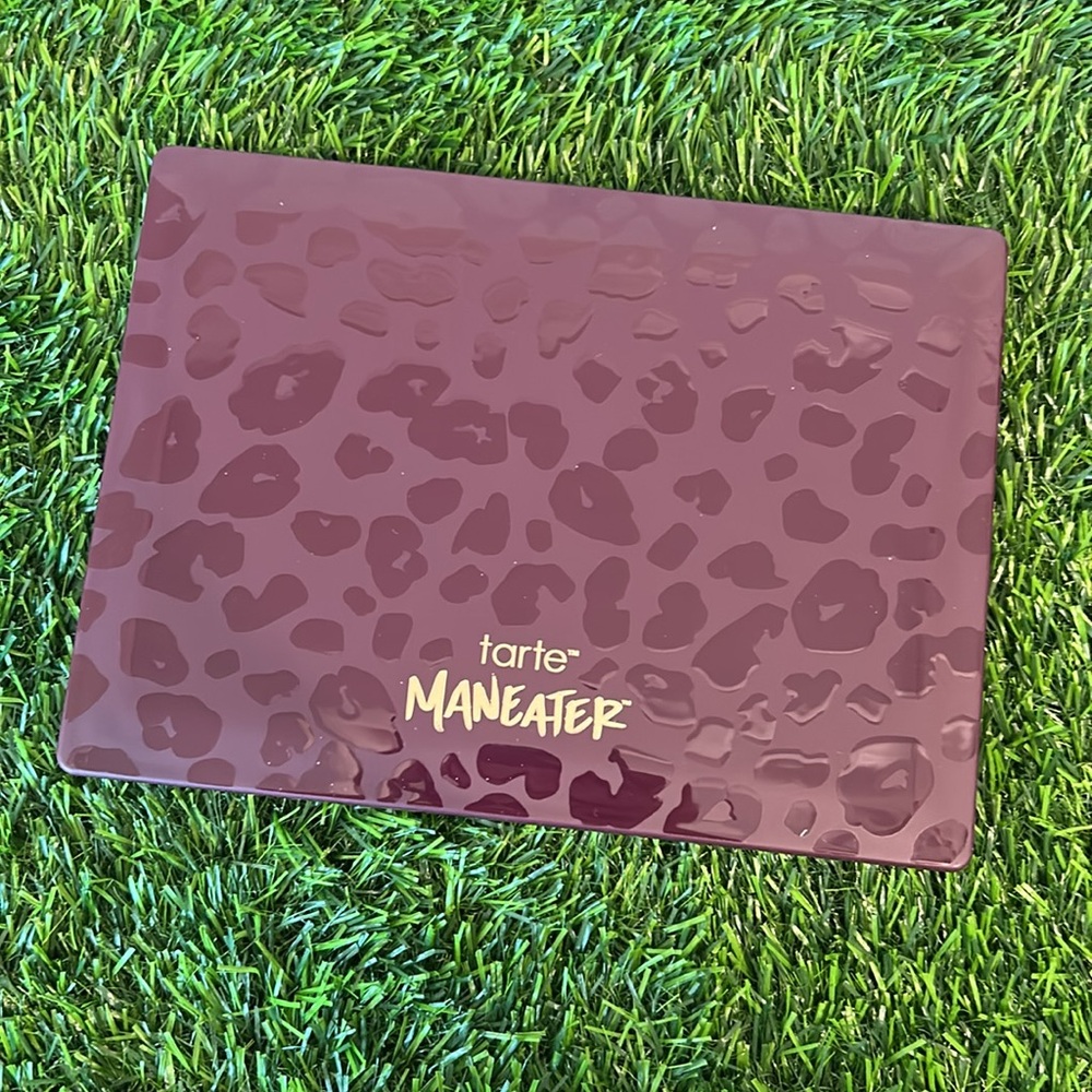 NIB Tarte Maneater Nightfall Eyeshadow Palette - Picture 6 of 14